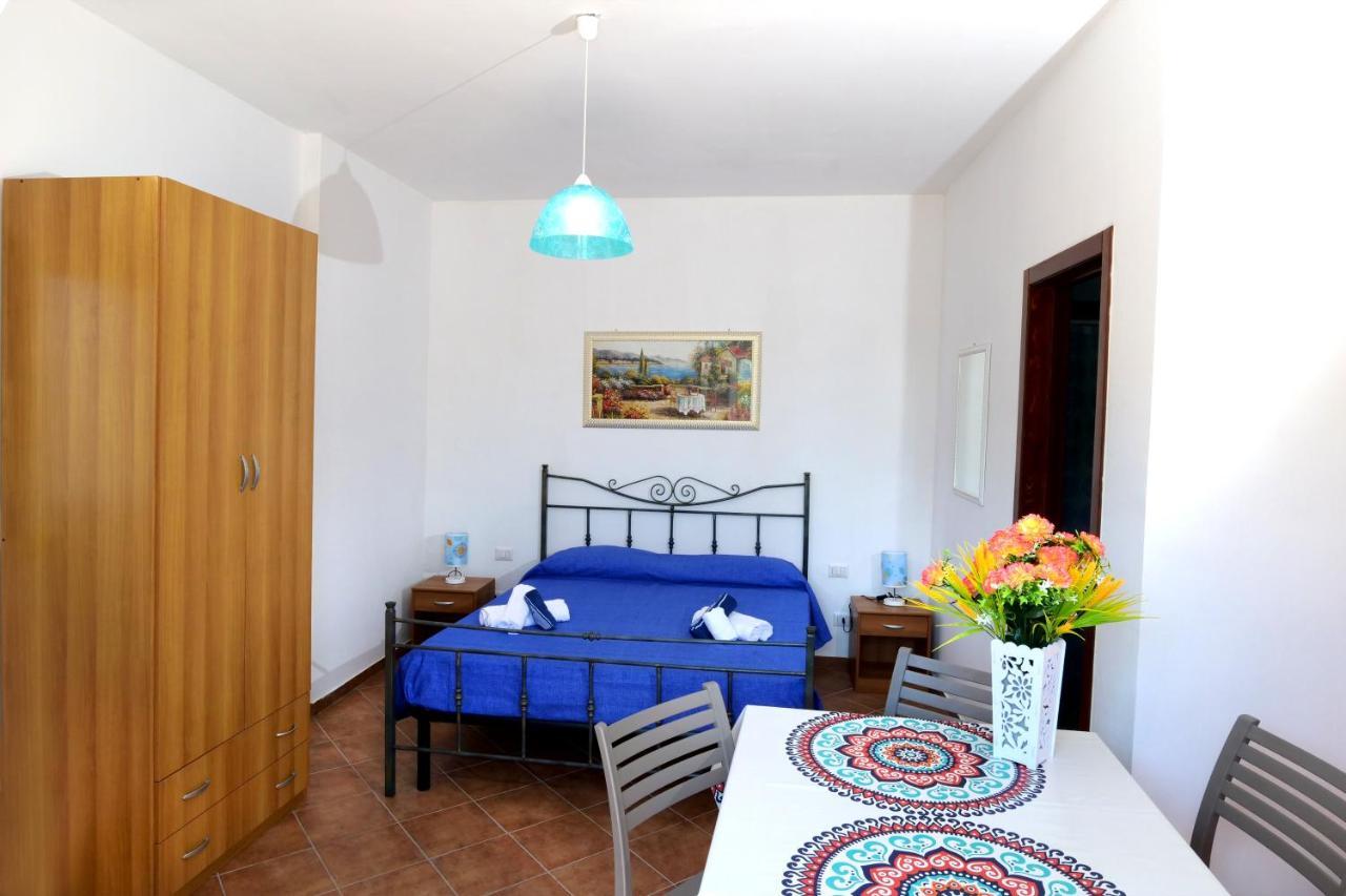 Alloggi in Villa Potenza a pochi minuti da Gallipoli Galatone Esterno foto